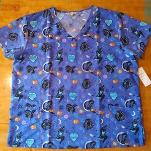 Women's Size 2X Scrub Halloween Gabby Brooke Front pockets V-neck